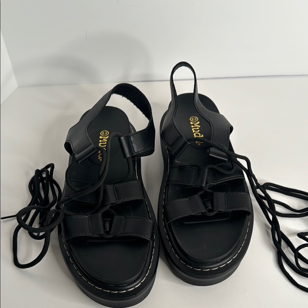Mudd lace up gladiator sandals Black Women's 8.5